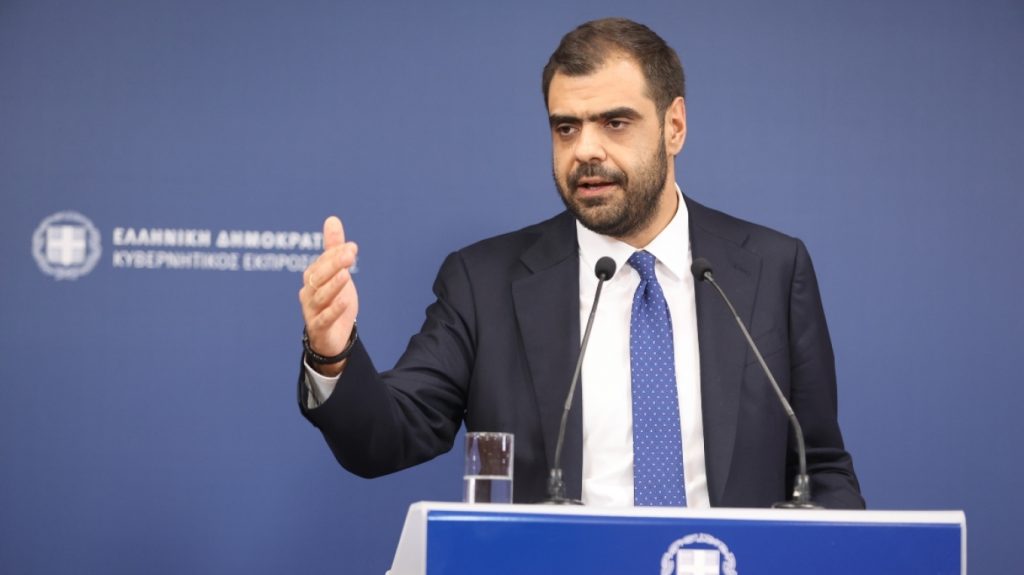 Π. Μαρινάκης: Για κάθε δωρεάν εισιτήριο του κ. Ανδρουλάκη εμείς μηδενίζουμε τον φόρο για όλους τους νέους έως 25 ετών