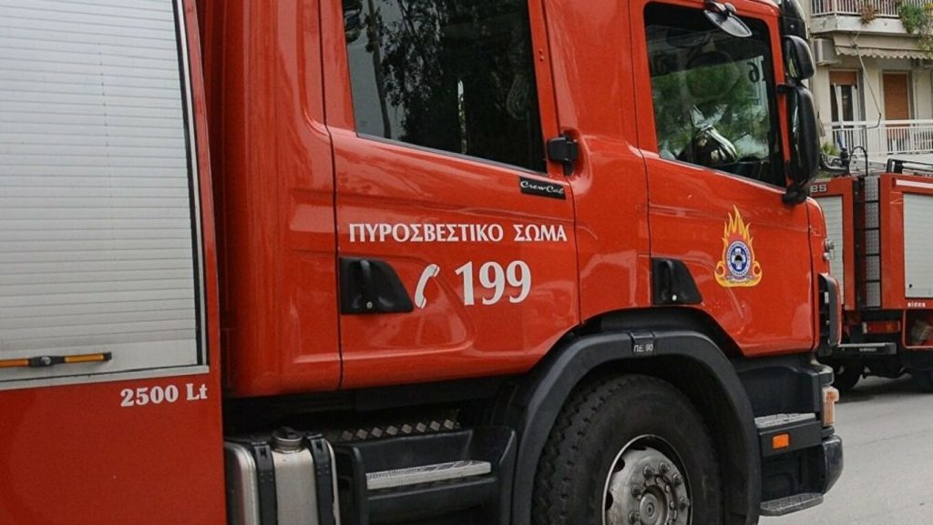 Φωτιά τώρα στην Ξηρολίμνη Φωκίδας, επιχειρεί και ένα ελικόπτερο