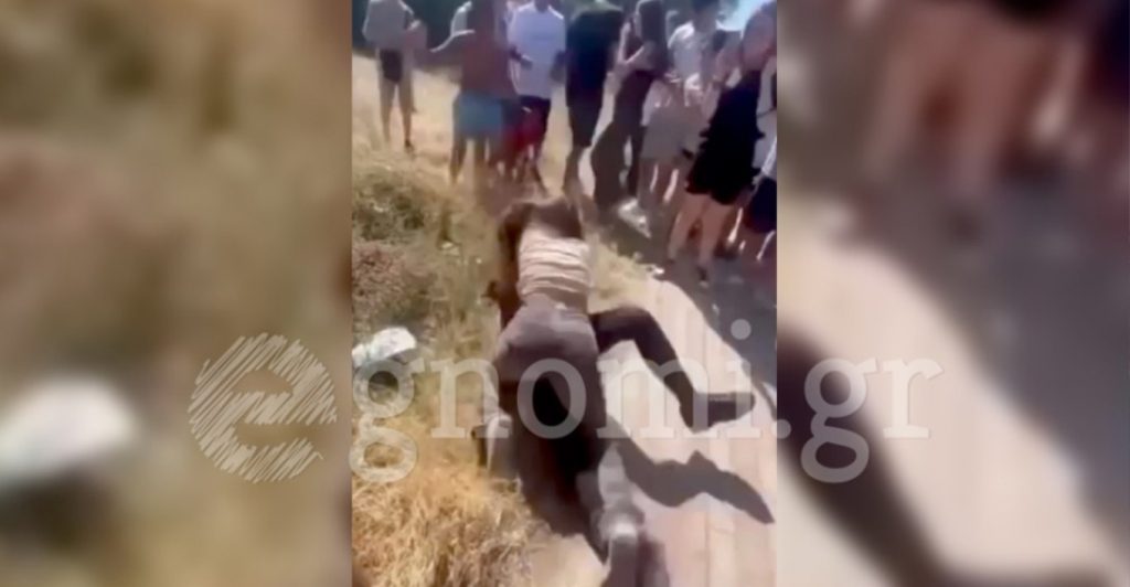 Άγριο ξυλο μαθητριών έξω από σχολείο στην Εύβοια - «Επιτέθηκαν στην κόρη μου επειδή κάνει tae kwon do»