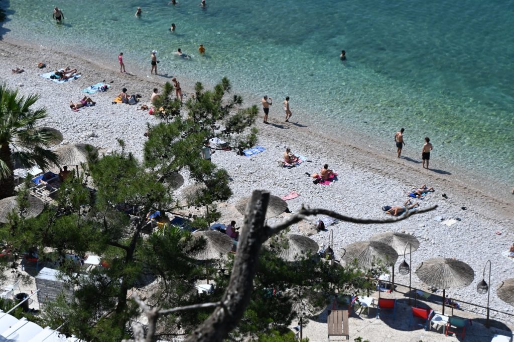 Καιρός: Ζέστη και μελτέμια έως 8 μποφόρ - Έως τους 33°C η θερμοκρασία
