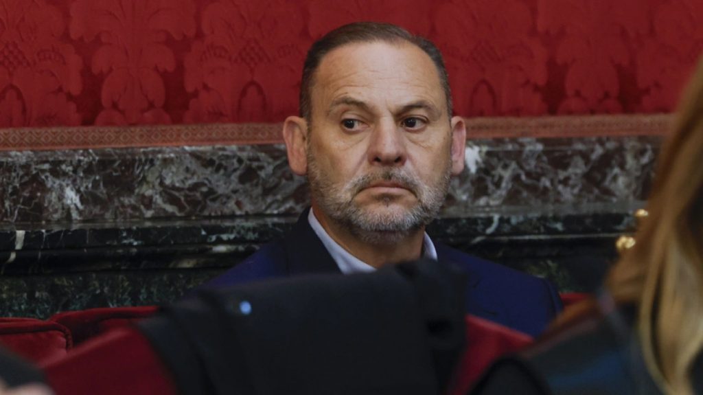 Ισπανία: Ο πρώην υπουργός της κυβέρνησης Σάντσεθ, Χοσέ Λουίς Άμπαλος καταδικάστηκε σε 24 χρόνια φυλάκισης για διαθφορά