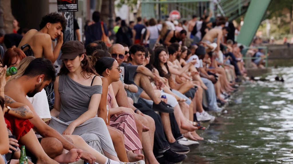 Τι είναι το φαινόμενο «Ωμέγα μπλοκ» ψήνει την Ευρώπη: Τουλάχιστον 18 νεκροί στη Γαλλία - Θερμοκρασίες ρεκόρ σε Βρετανία και Ισπανία