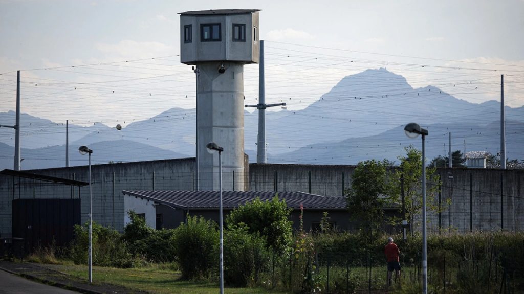 Παρέδωσε 128 Σύρους κρατούμενους ο Λίβανος στη Συρία βάσει συμφωνίας