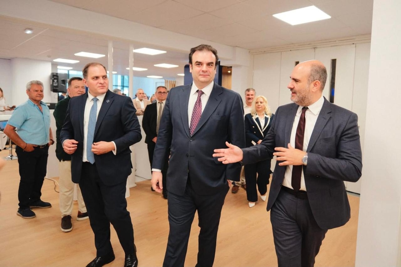 Κ. Πιερρακάκης: Εγκαινίασε το myPoint της ΑΑΔΕ στον Κεραμεικό - Δείχνει τον δρόμο για το πώς μπορεί να μοιάζει το κράτος του 21ου αιώνα