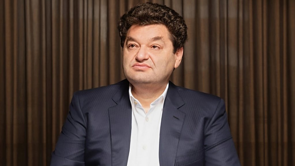 Έκρηξη σε πολυκατοικία στο Μονακό: Ποιος είναι ο Βαντίμ Γερμολάεφ, ο Ουκρανός μεγιστάνας που τραυματίστηκε