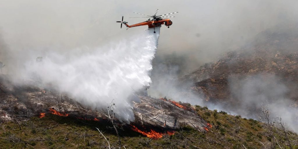 Φωτιά εκδηλώθηκε στην πειροχή των Δελφών - Σηκώθηκαν τρία εναέρια μέσα