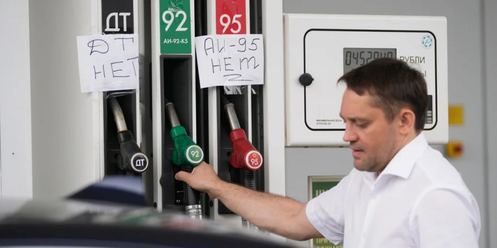 Από την Ινδία εισάγει βενζίνη η Ρωσία για την αντιμετώπιση των ουκρανικών επιθέσεων σε κρίσιμες υποδομές