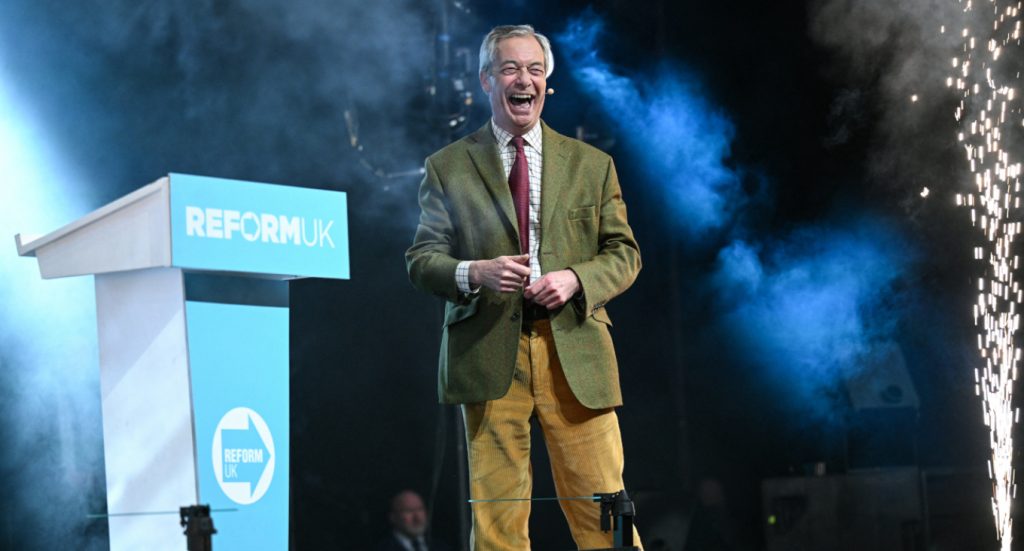 260704133020_farage-vretania-1