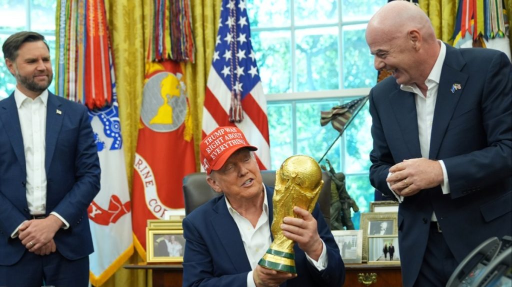 260705210743_trump_infantino_worldcup