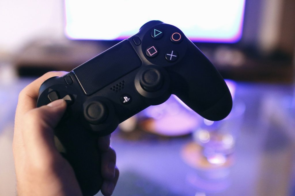 260706191027_play2