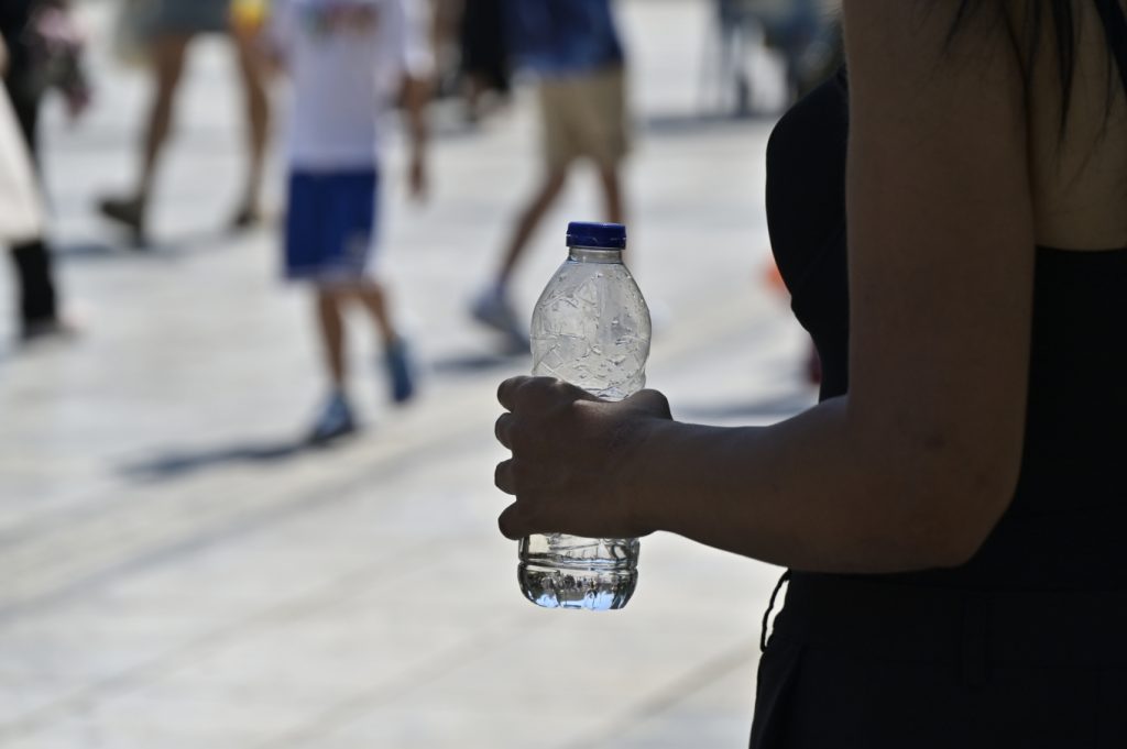Καιρός: Έως 36 βαθμούς η θερμοκρασία σήμερα, βροχές και καταιγίδες από το βράδυ