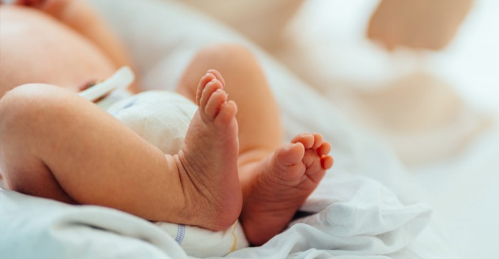 Δημογραφικό σοκ στην Ελλάδα: Οι γεννήσεις μειώθηκαν κατά 44% – Τι δείχνουν τα νέα στοιχεία