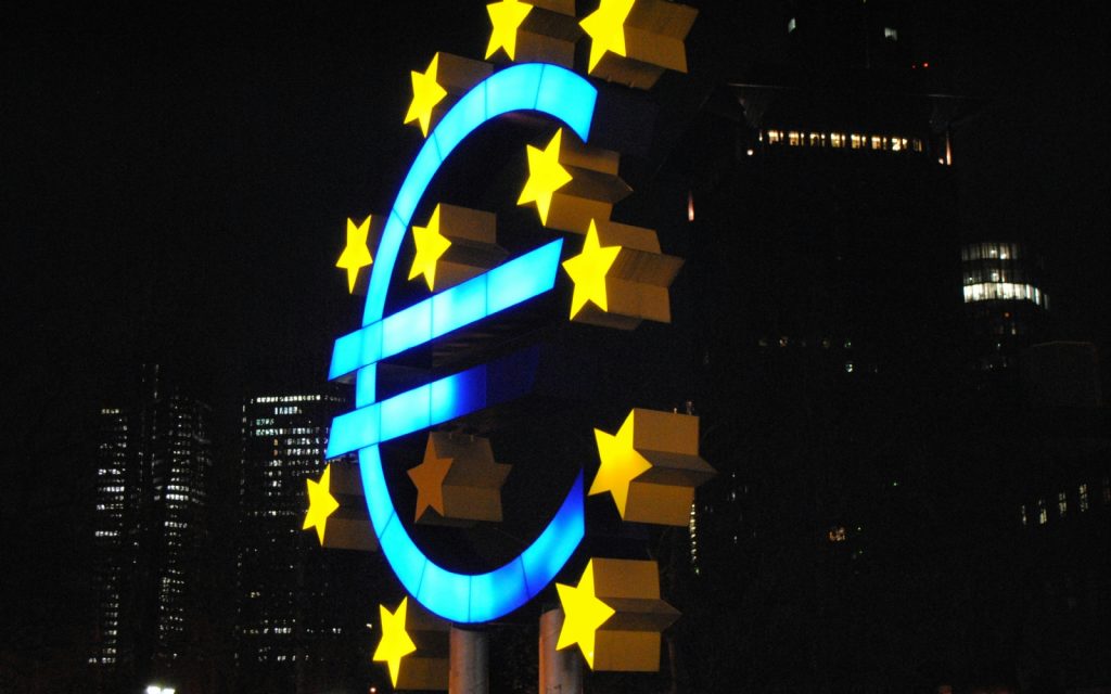 260713195654_euro