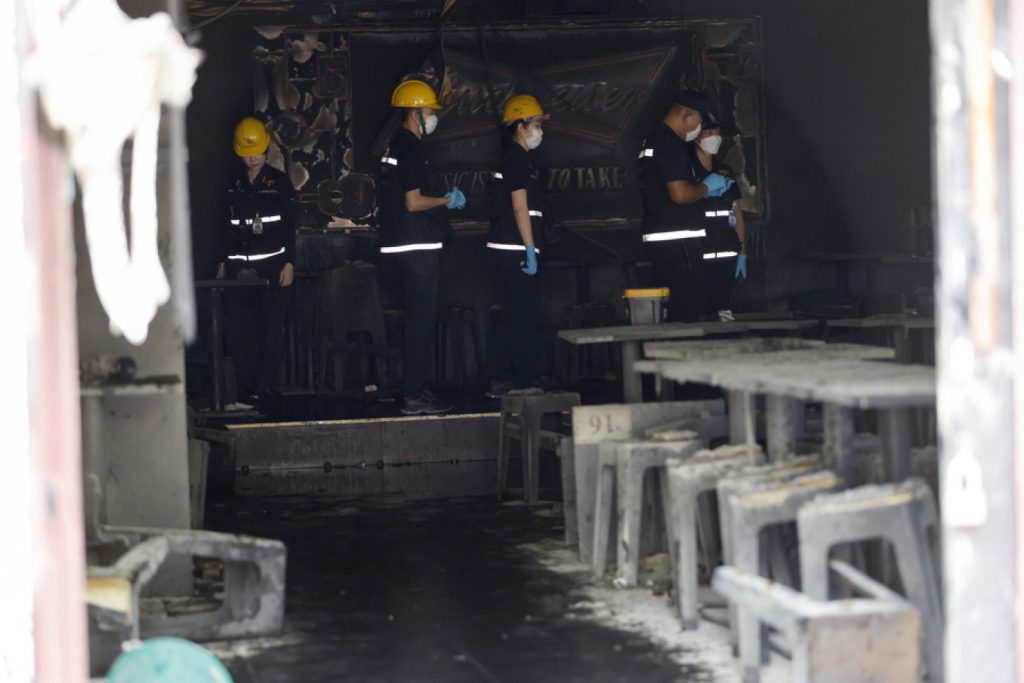 Στους 30 οι νεκροί από τη φονική πυρκαγιά σε παμπ στην Μπανγκόκ - Στο μικροσκόπιο τα κενά την πυρασφάλεια