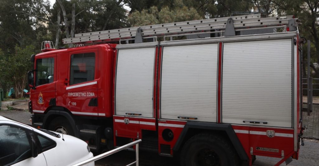Φωτιά σε διαμέρισμα στα Άνω Πατήσια