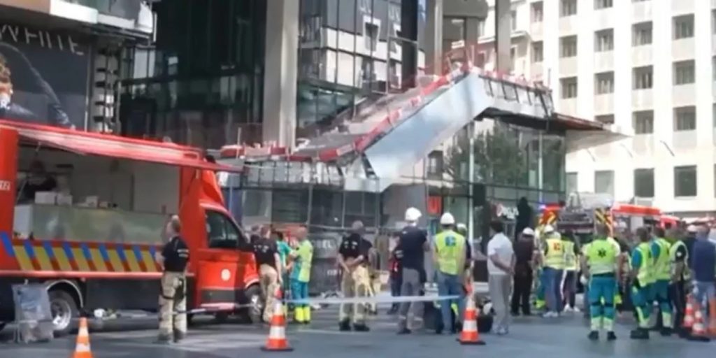Βέλγιο: Φωτιά σε υπό ανακαίνιση κτίριο στις Βρυξέλλες - Αναφορές για αρκετούς νεκρούς