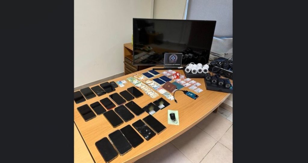 «Βιομηχανία» διακίνησης μεταναστών από τον Έβρο στην Ευρώπη: Επτά συλλήψεις και παράνομα κέρδη άνω των 300.000 ευρώ