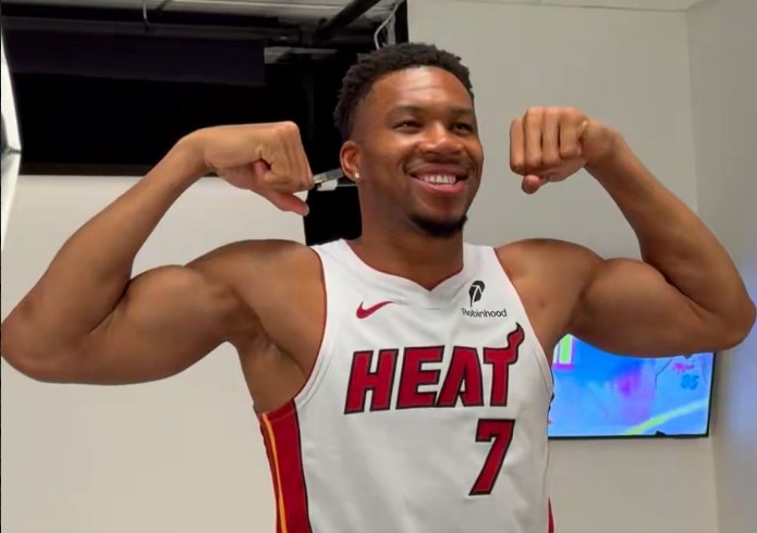 260717170319_antetokounmpo1