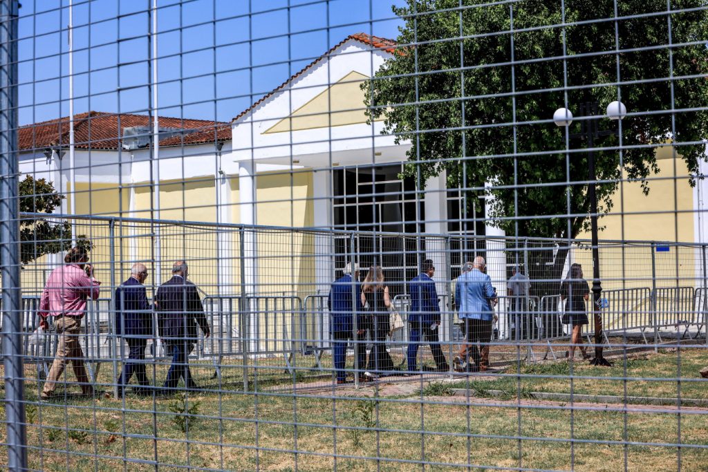 Νέα ένταση στη δίκη για τα Τέμπη: Διακοπή μετά από φραστικό επεισόδιο ανάμεσα στον Νίκο Πλακιά και συνήγορο υπεράσπισης