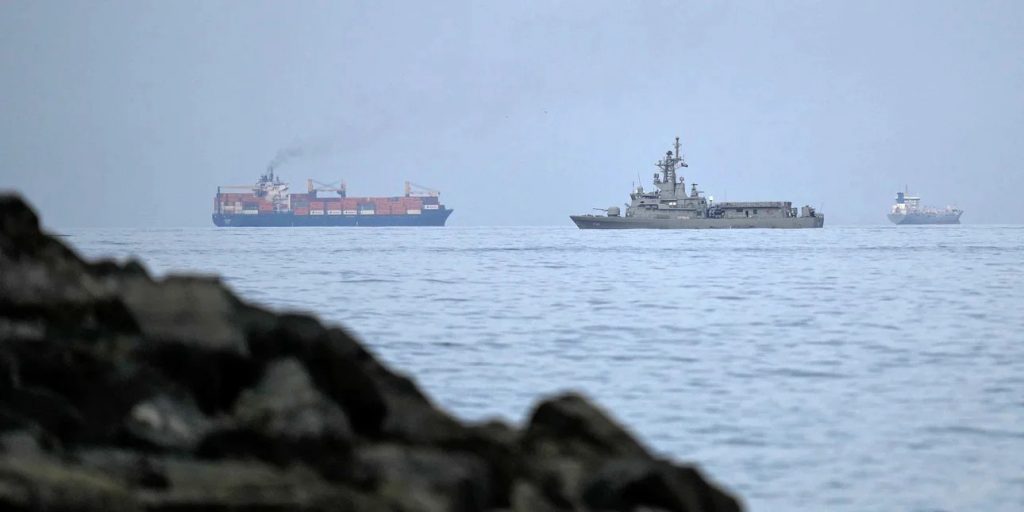 Επίθεση δέχτηκαν στη Μαύρη Θάλασσα και στον Κόλπο του Ομάν τέσσερα ελληνόκτητα πλοία