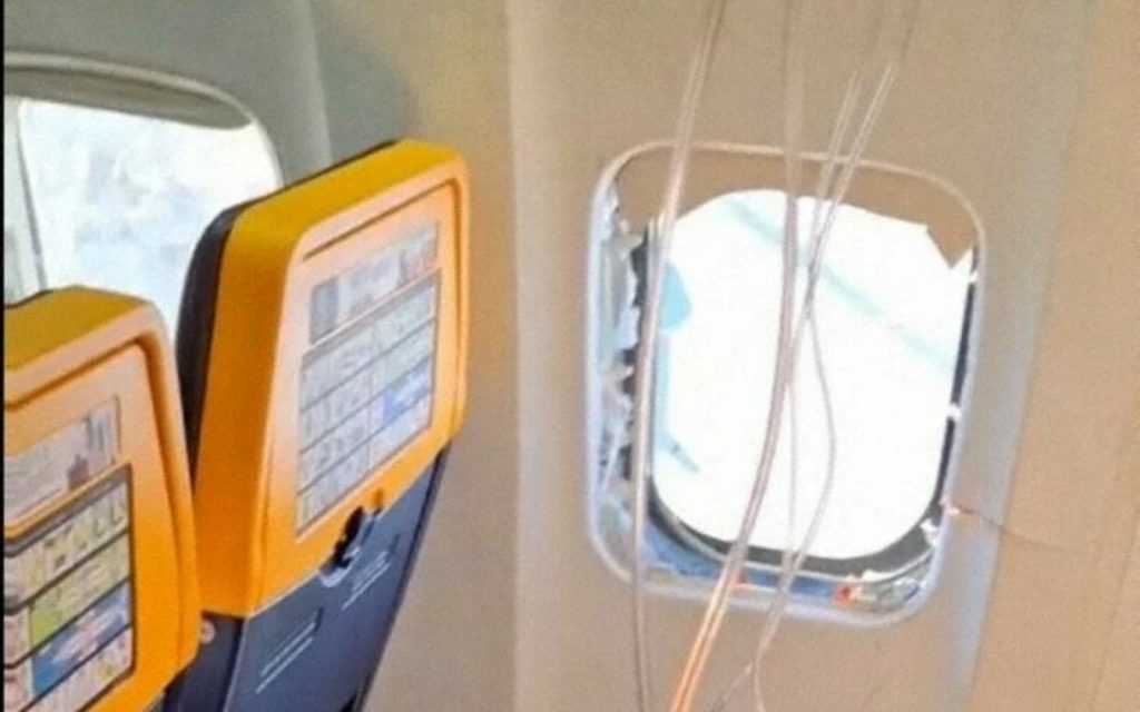 260720174459_ryanair