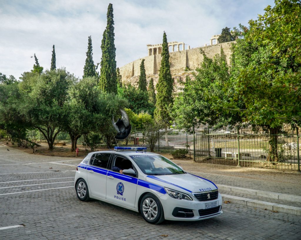 Συναγερμός στην Ακρόπολη: Άνδρας με μαχαίρι τραυμάτισε δύο Αμερικανούς τουρίστες