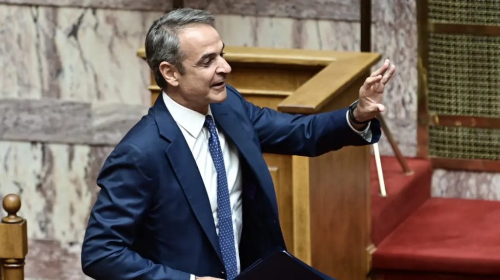 Βουλή: Αποχώρησε ο πρωθυπουργός όταν ανέβηκε η Ζωή Κωνσταντοπούλου: Με αυτή τη συμπεριφορά, κυρία μου, δεν θα καθίσω να σας ακούσω