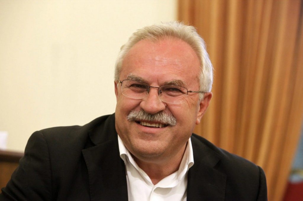 260724192037_gakis
