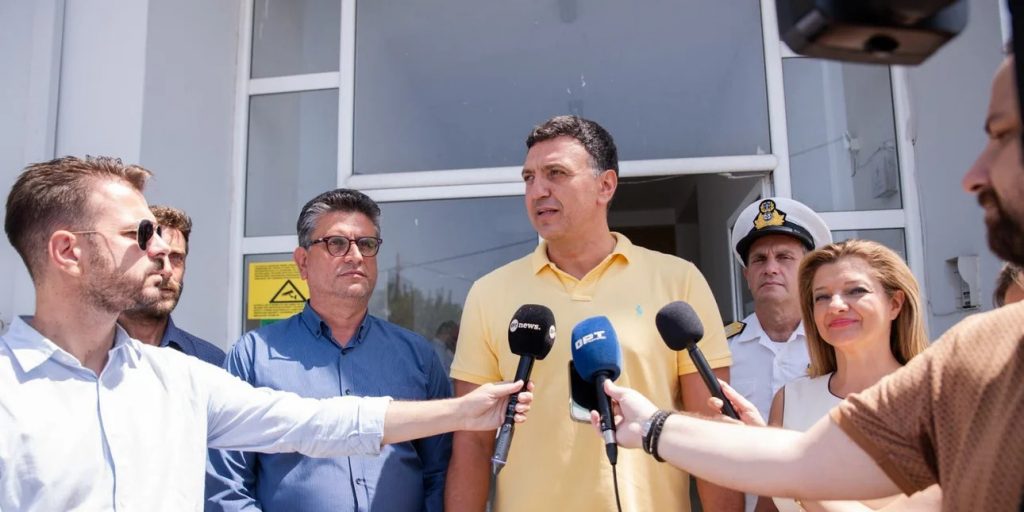 Το Λιμενικό στην πρώτη γραμμή για την ασφάλεια χιλιάδων επιβατών, δήλωσε ο Βασίλης Κικίλιας από την Κυλλήνη