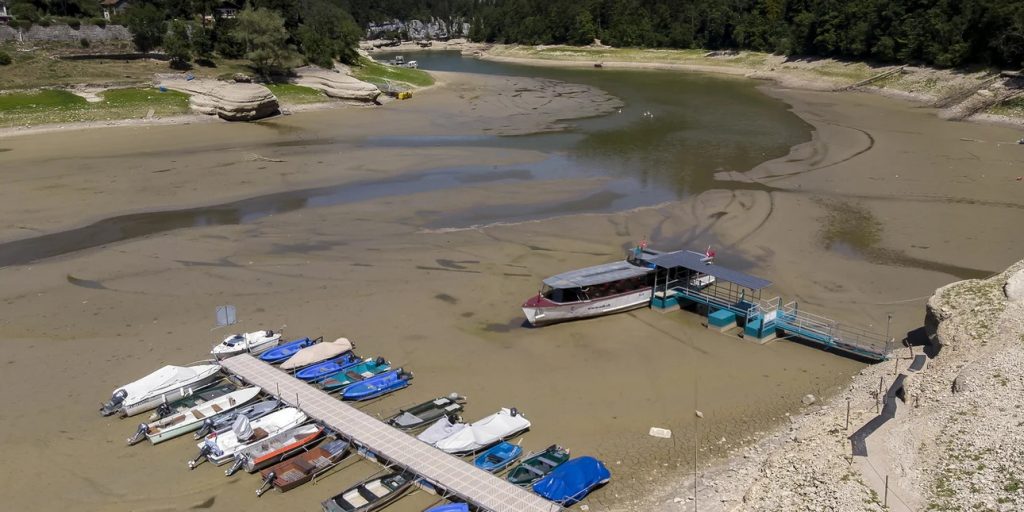 Στερεύει η λεκάνη του Πάδου και ο Ρήνος - SOS σε Ελβετία, Ιταλία και Ολλανδία λόγω της ξηρασίας