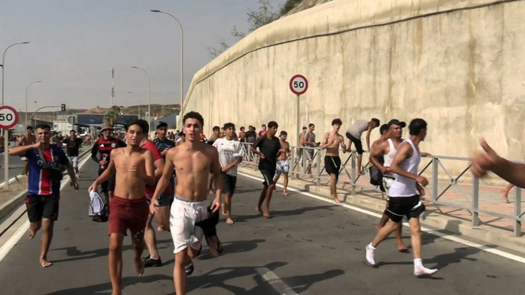 Έτοιμες να βοηθήσουν την Ισπανία με τους παράνομους μετανάστες στη Θεούτα, η Γερμανία και η Γαλλία