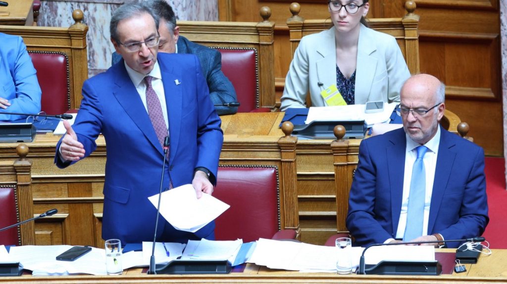 Ψηφίστηκε στη Βουλή η αύξηση της πραγματικής έκτισης ποινής των ισοβίων στα 30 έτη