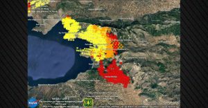 «Mega fire» η πυρκαγιά της Αττικοβοιωτίας: Δείτε χάρτη από δορυφόρο με τα ενεργά μέτωπα