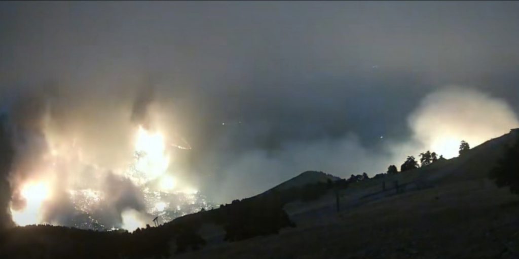 Συγκλονιστικό timelapse βίντεο από το πώς φούντωσε η φωτιά στην κορυφή του Κιθαιρώνα