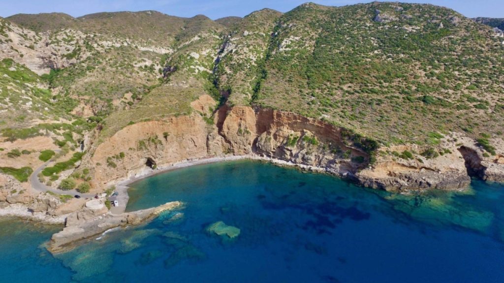 Κύθηρα: Απαγορεύτηκε η πρόσβαση στην παραλία Λυκοδήμου για λόγους ασφαλείας - Η ανακοίνωση του Δήμου