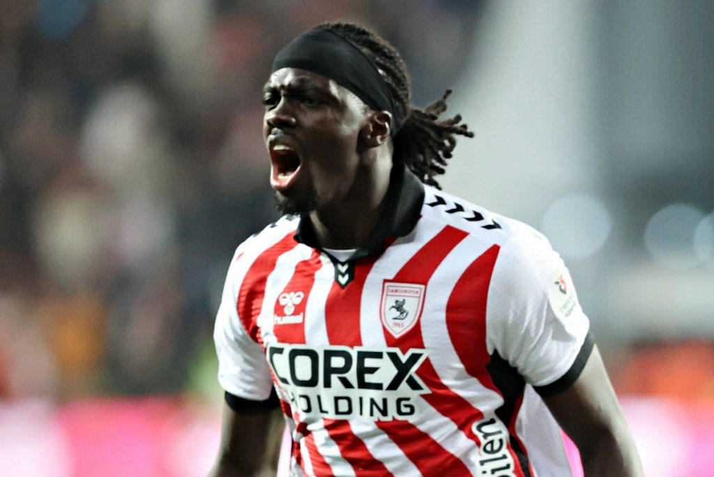 260815003425_Endiaye