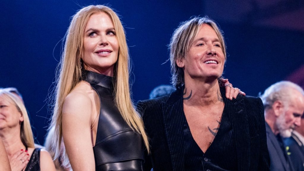 260816172531_nicole-kidman-keith_urban_art