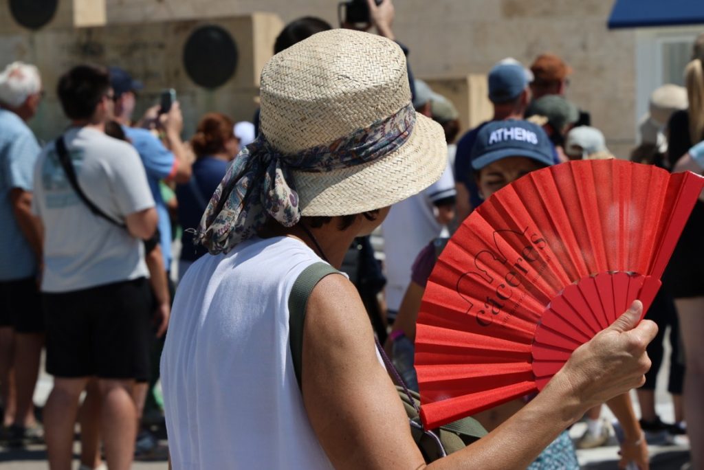 Καιρός: Ζέστη με 39άρια και ισχυρούς βοριάδες – Ποιες περιοχές είναι σε υψηλό κίνδυνο πυρκαγιάς