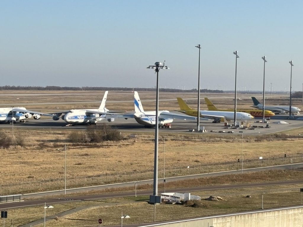 Συναγερμός στη Γερμανία: Τρίτο drone και στρατιωτικά εκρηκτικά κοντά στο αεροδρόμιο της Λειψίας
