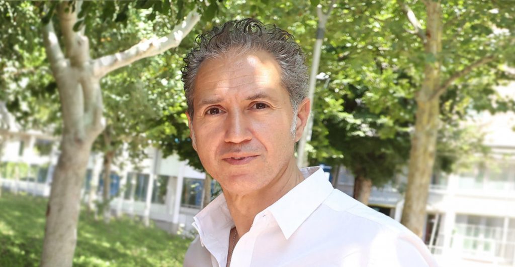 Δημήτης Κόκοτας: Ο Δήμος Αγίας Βαρβάρας αναλαμβάνει τα έξοδα της κηδείας του τραγουδιστή