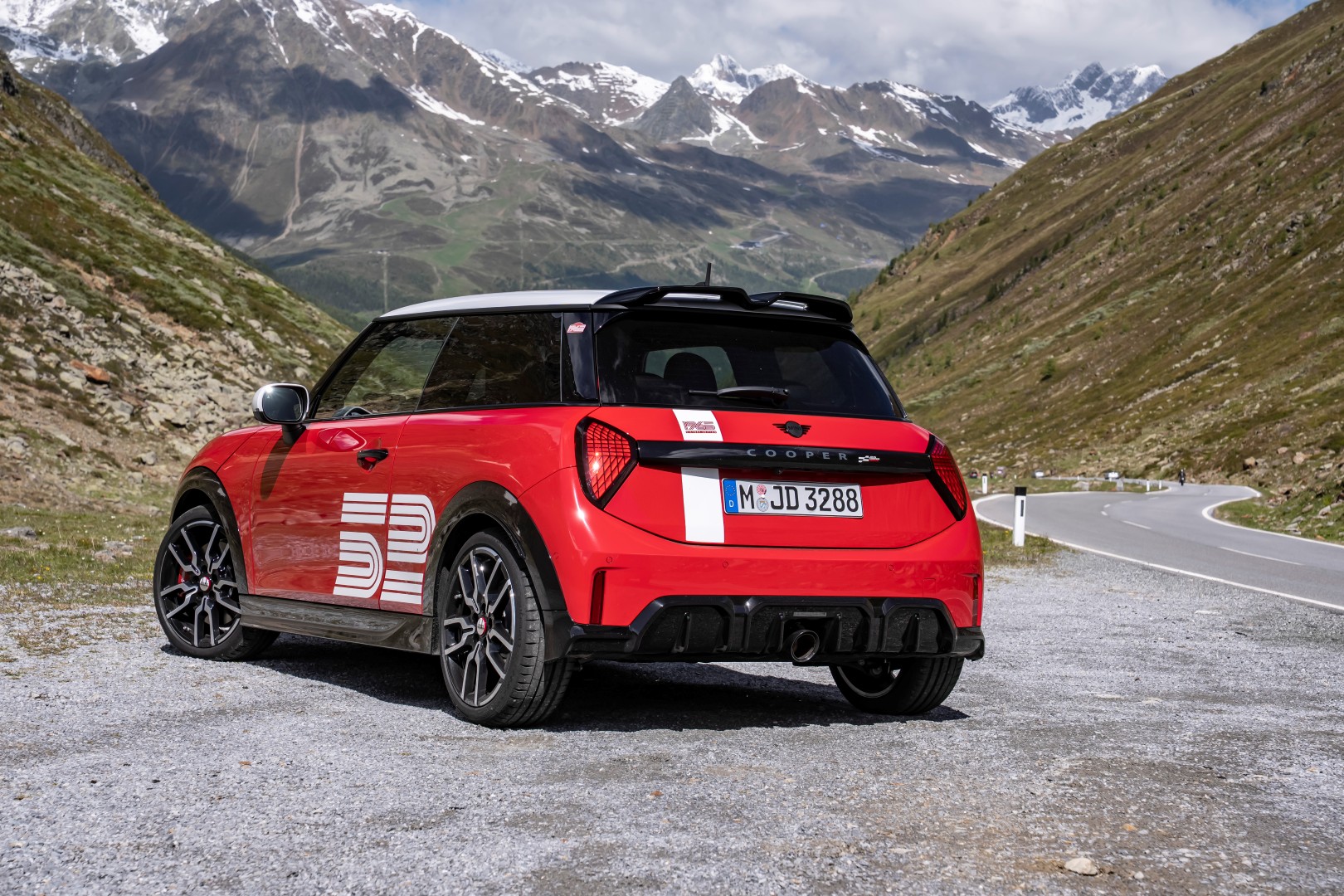 MINI 1965 Victory Edition: Επετειακή έκδοση για μία ιστορική νίκη