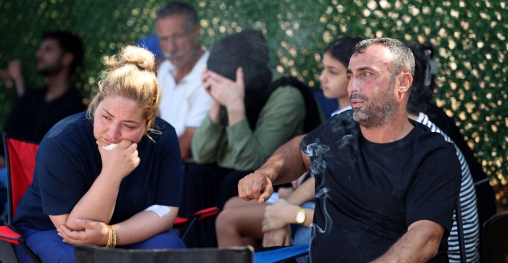 «Γλίστρησε από τα χέρια μου»: Συγκλονίζει η μαρτυρία μητέρας που έχασε τα δύο παιδιά της στο ναυάγιο της Κερύνειας