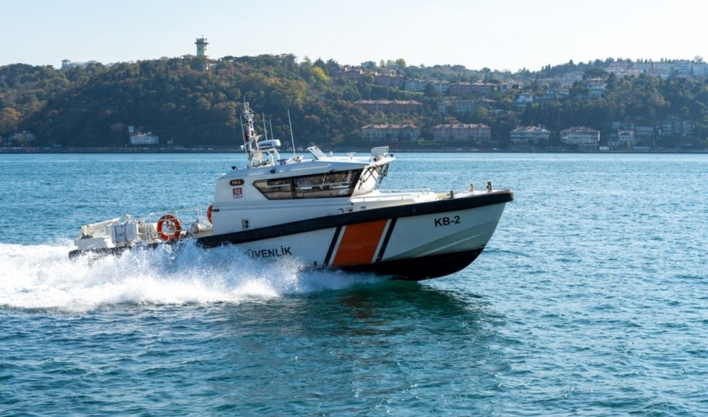 Σύγκρουση δύο πλοίων ανοιχτά της Κωνσταντινούπολης- Αγνοούνται 10 μέλη πληρώματος