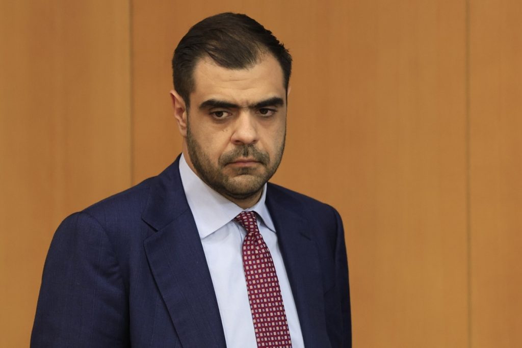 Π. Μαρινάκης κατά του Αλέξη Τσίπρα: Πολιτικές απάτες οι εξαγγελίες του, άλλα είπε στην ομιλία κι άλλα έγραψε στο πρόγραμμα