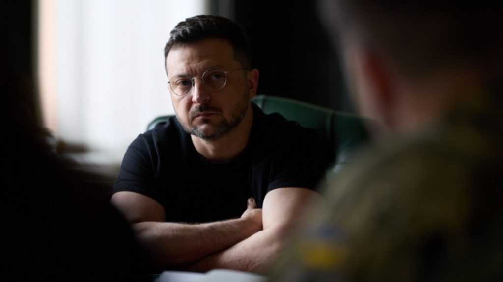 Ο Ζελένσκι βλέπει παράθυρο αποκλιμάκωσης με τη Ρωσία τον χειμώνα: «Ο Πούτιν δεν θέλει να θυμώσει τον Τραμπ»
