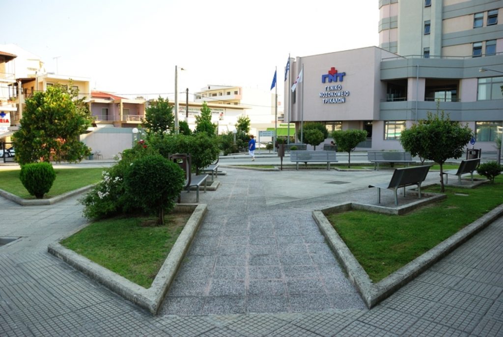 Τρίκαλα: Διασωληνωμένος στη ΜΕΘ 65χρονος λόγω πνιγμού από φαγητό