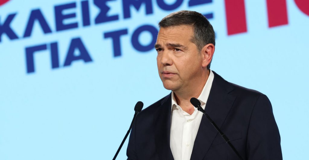 260909084415_maketa-tsipras1