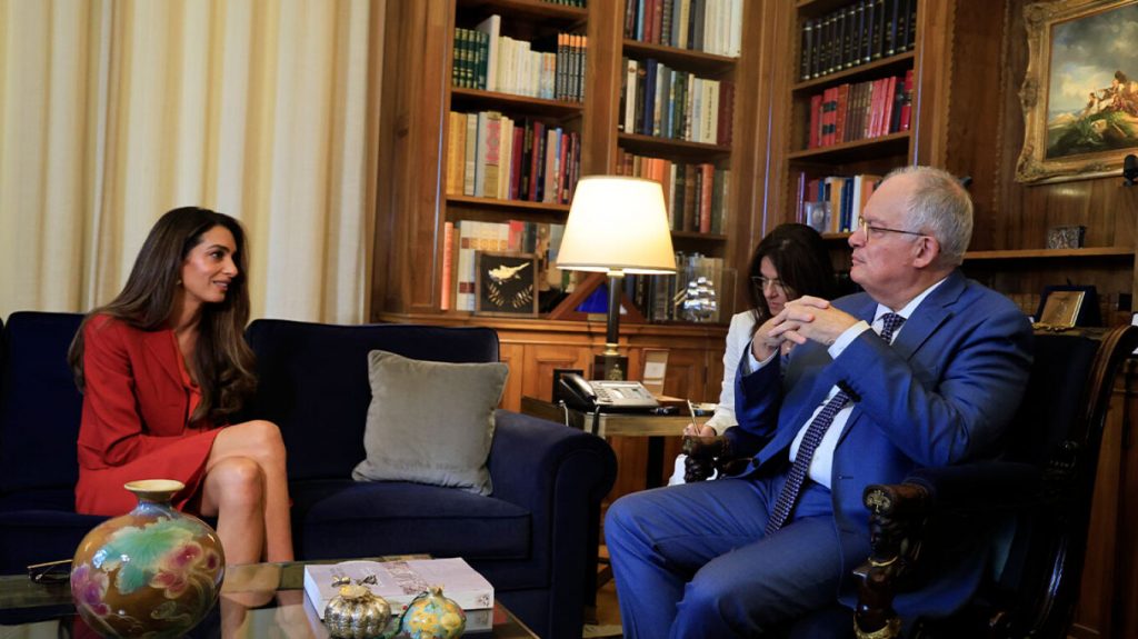 Στο Προεδρικό Μέγαρο η Αμάλ Αλαμουντίν - Συνάντηση με τον Κωνσταντίνο Τασούλα
