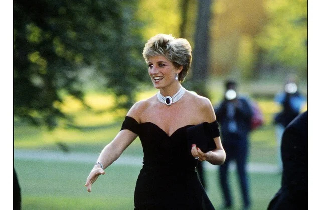 260910142115_Diana-dress