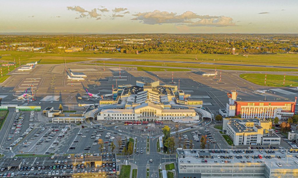 260913151933_711d28a9-vilnius-airport